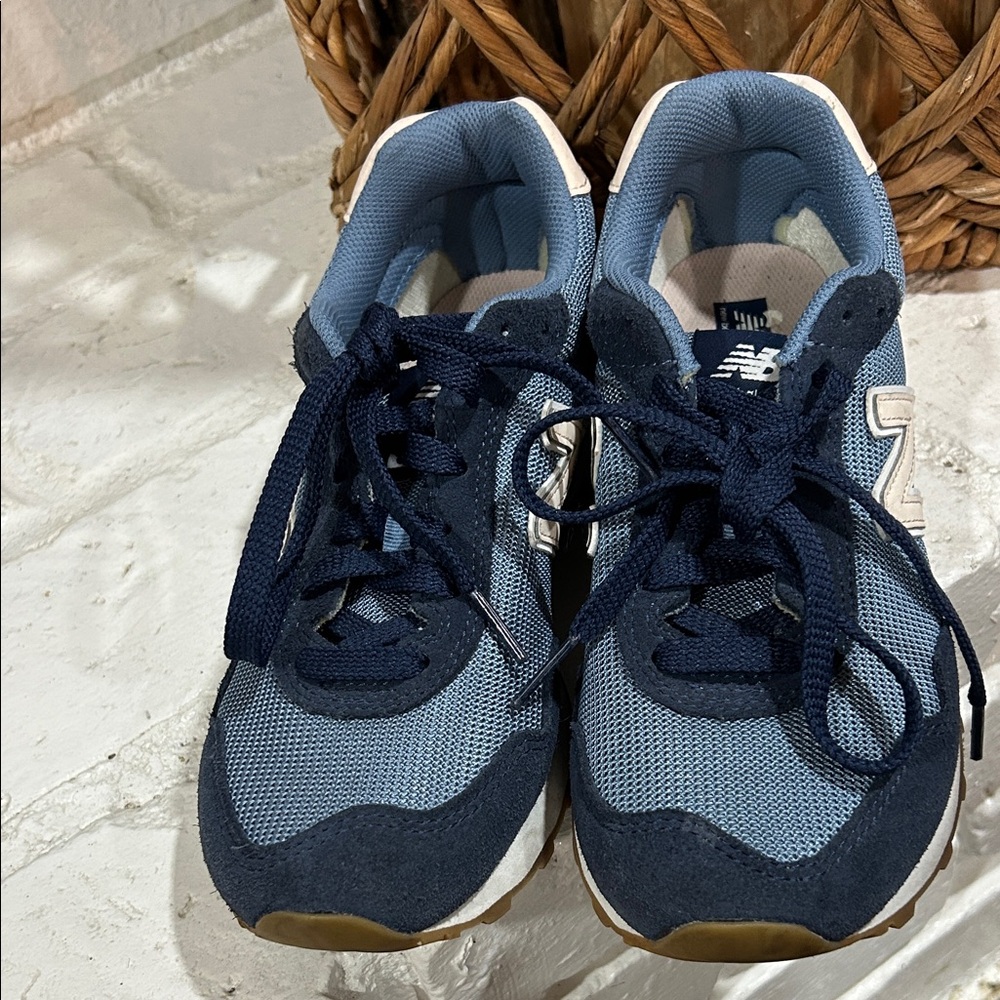 New Balance Navy and Pink Casual Sneakers - Picture 2 of 5